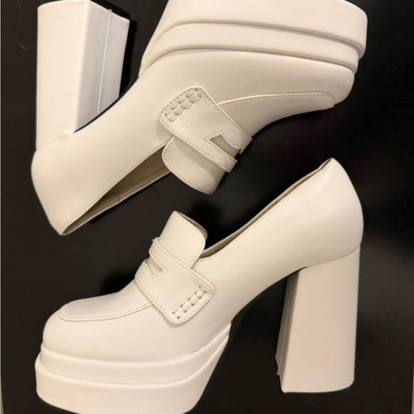Qupid Shoes - Qupid White Platform Block Heel Loafers